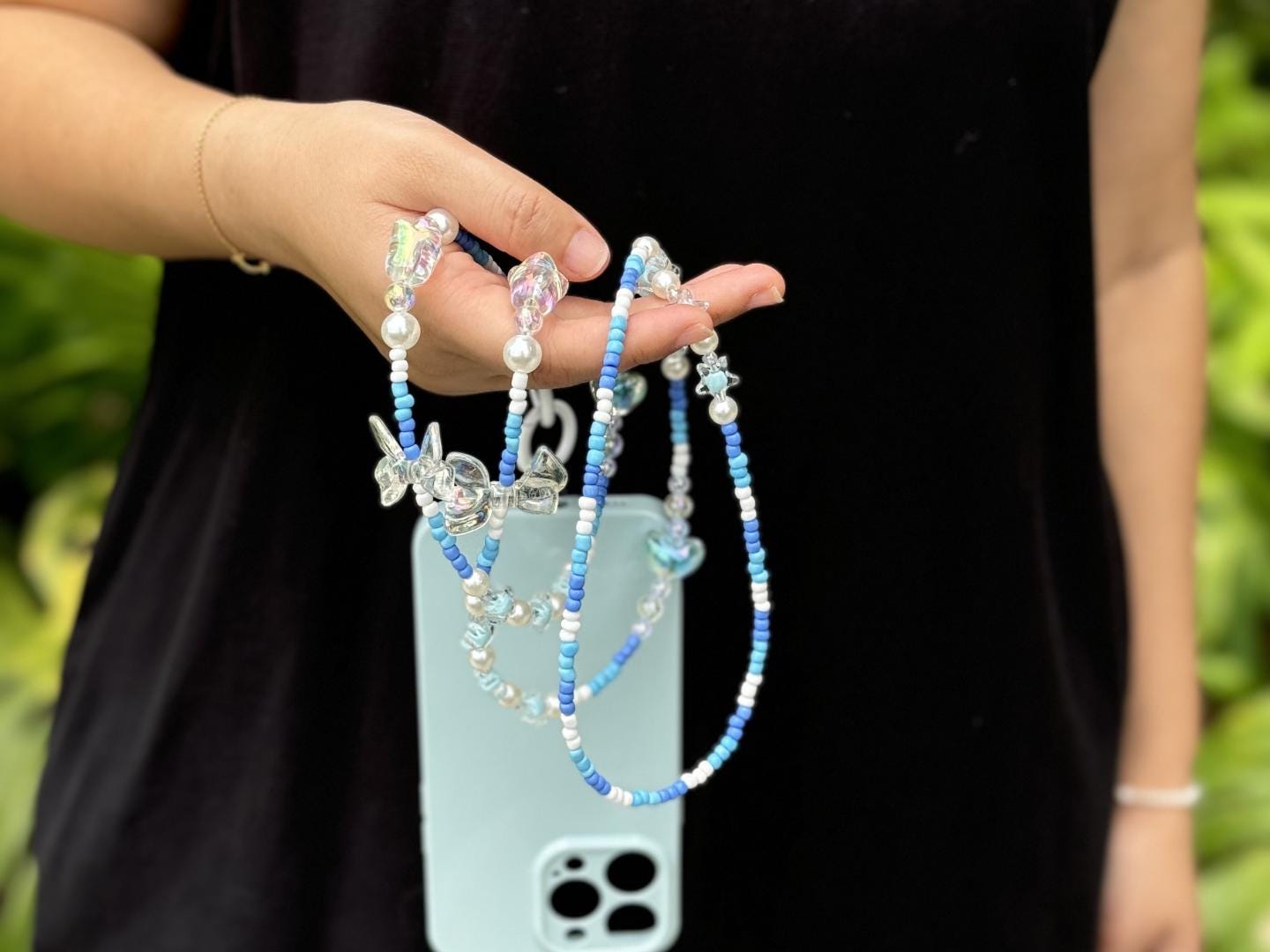 Handmade Crossbody Candy Beaded Phone Strap Blue&white.High-quality Y2K phone charm.Bridesmaid gifts.Universal fit anti-theft phone holder.