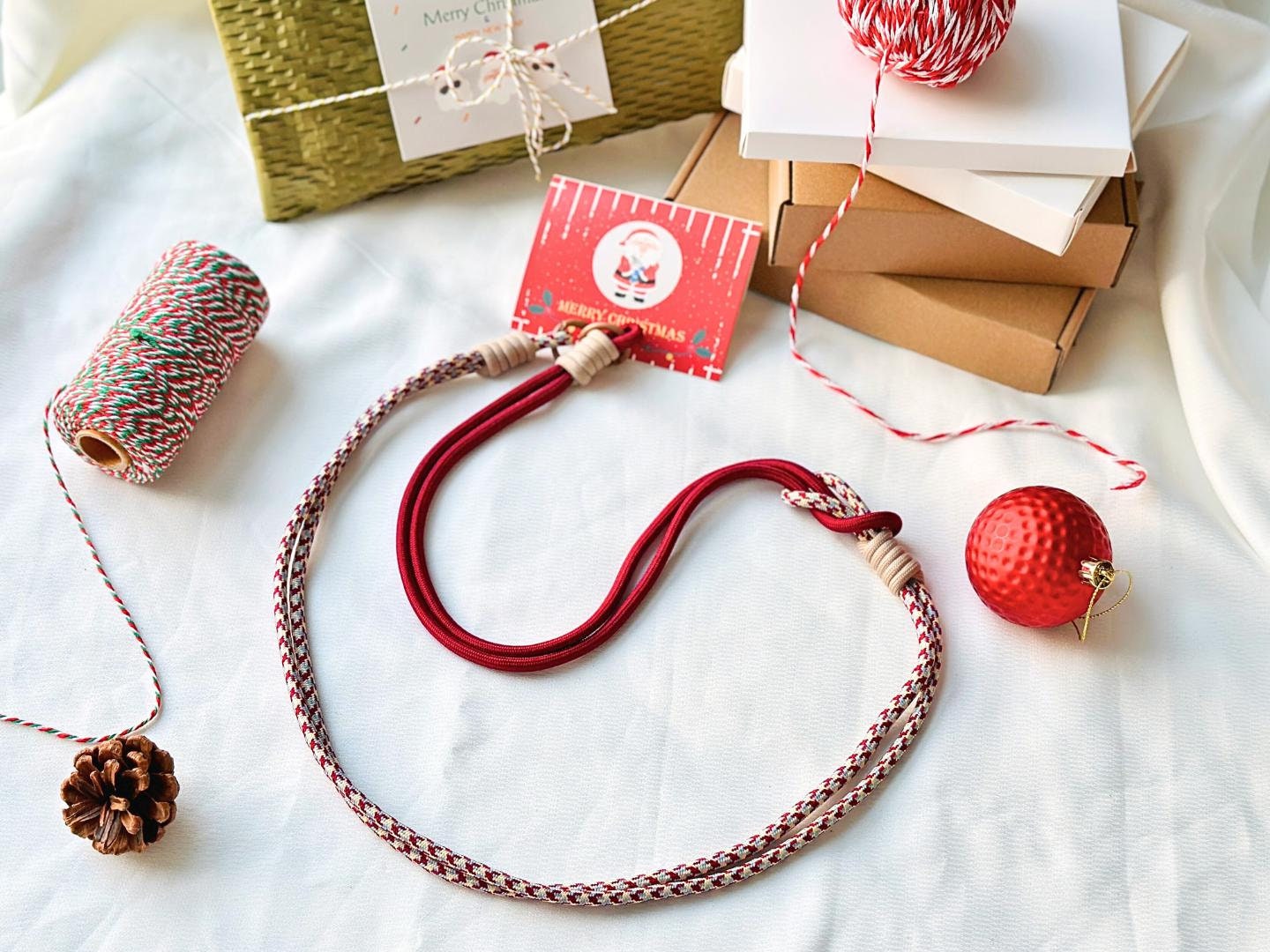Handmade Rope Crossbody Phone strap.Christmas gift.Rope strap in 3 colors-Vibrant, Universal fit phone strap.festive gift.